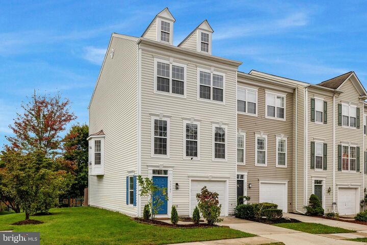 Property Photo:  43787 Tattinger Terrace  VA 20148