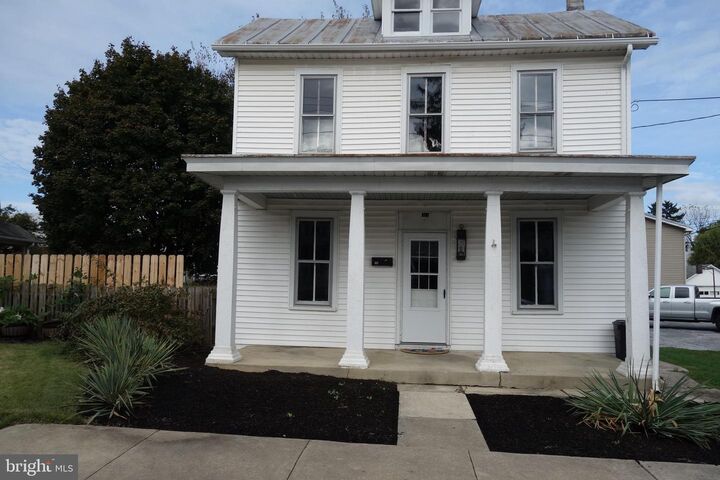Property Photo: 311 E Garfield Street PA 17257