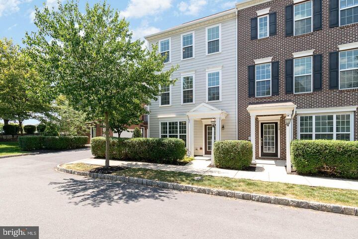 111 Summer Lane  Mechanicsburg PA 17050 photo