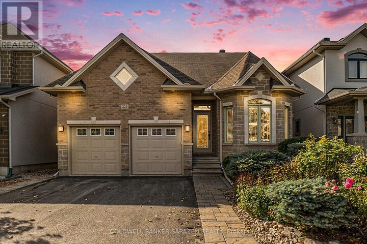 Property Photo: 221 Madhu Crescent ON K2C 4J2