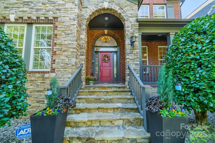 Property Photo:  14719 Old Vermillion Drive  NC 28078