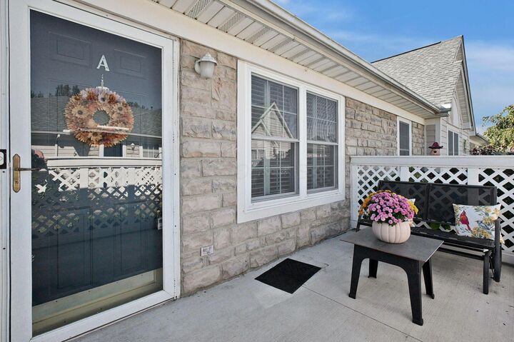 Property Photo: 185 Groveport Pike OH 43110