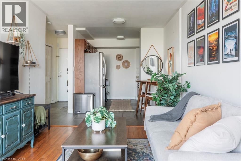 Photo de la propriété: 141 Catharine Street South 902 ON L8N 2J7