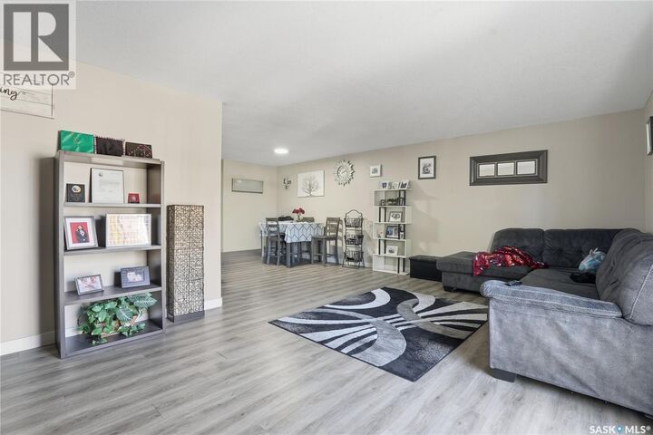 Property Photo: 119 - 121 Olmstead Road SK S7M 4L9