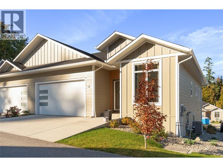 Property Photo: 231 20 Street 14 BC V1E 0H3