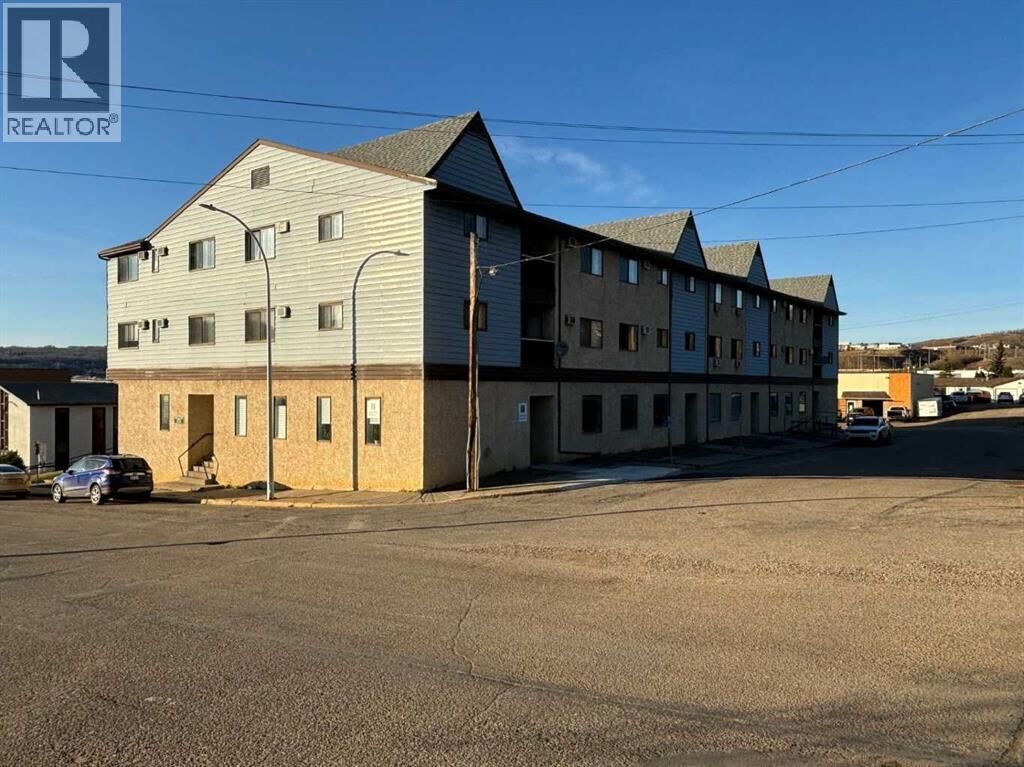 Property Photo:  10118 100 Avenue  AB T8S 1R3 