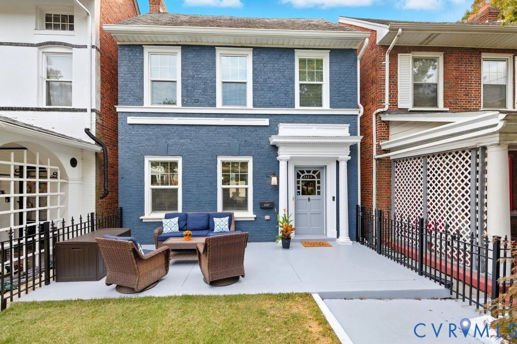 Property Photo: 2327 Maplewood Avenue VA 23220