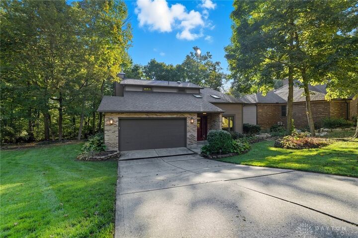 Property Photo: 2210 Settlers Trail OH 45377