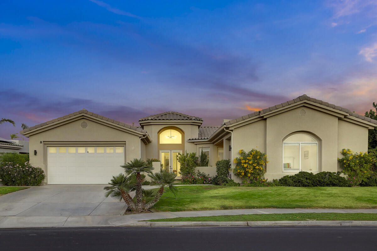 Property Photo: 8 Victoria Falls Drive CA 92270