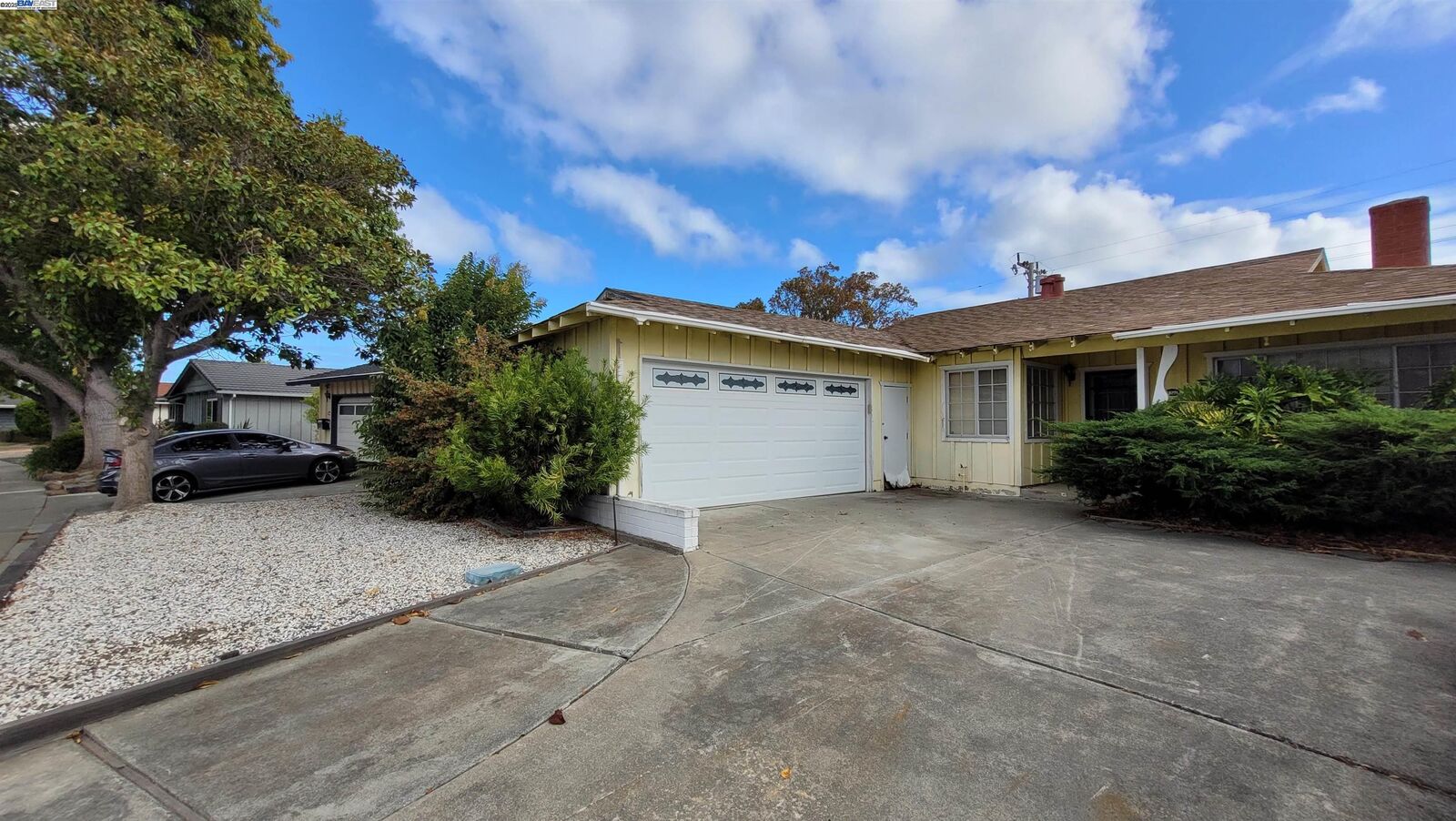 Property Photo:  3221 Llano St  CA 94403 