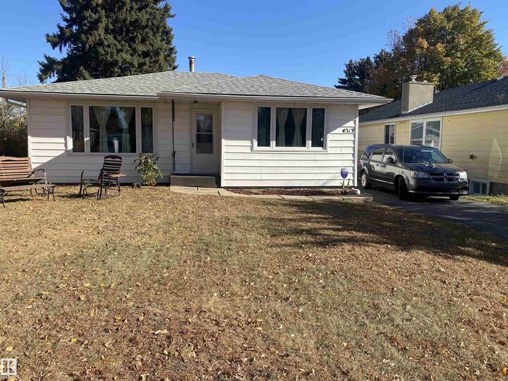 Photo de la propriété:  4313 50 Street  AB T9C 1B7