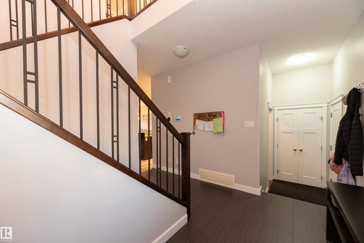 Photo de la propriété: 16728 60 Street NW AB T5Y 0W6