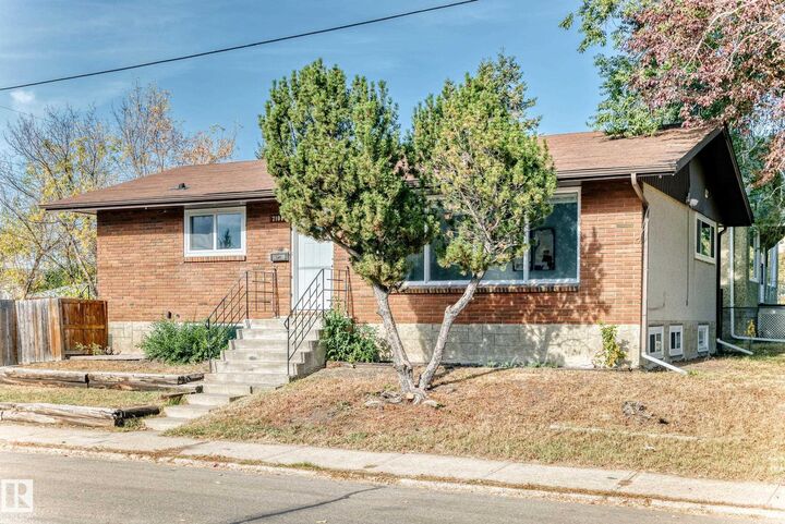 Property Photo: 7104 129 Avenue NW AB T5C 1W1