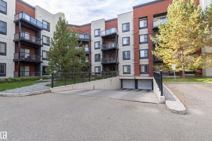 Photo de la propriété:  308 Ambleside Link SW 335  AB T6W 0V3 