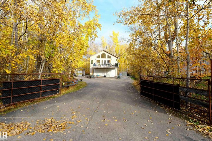 Property Photo: 4224 Twp Road 545 23 AB T0E 0A2