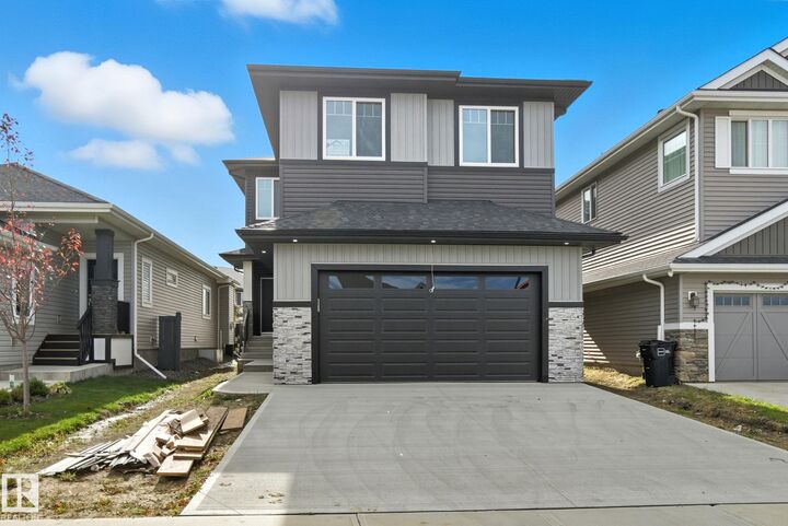 8105 Gourlay Place NW  Edmonton AB T7T 5E9 photo