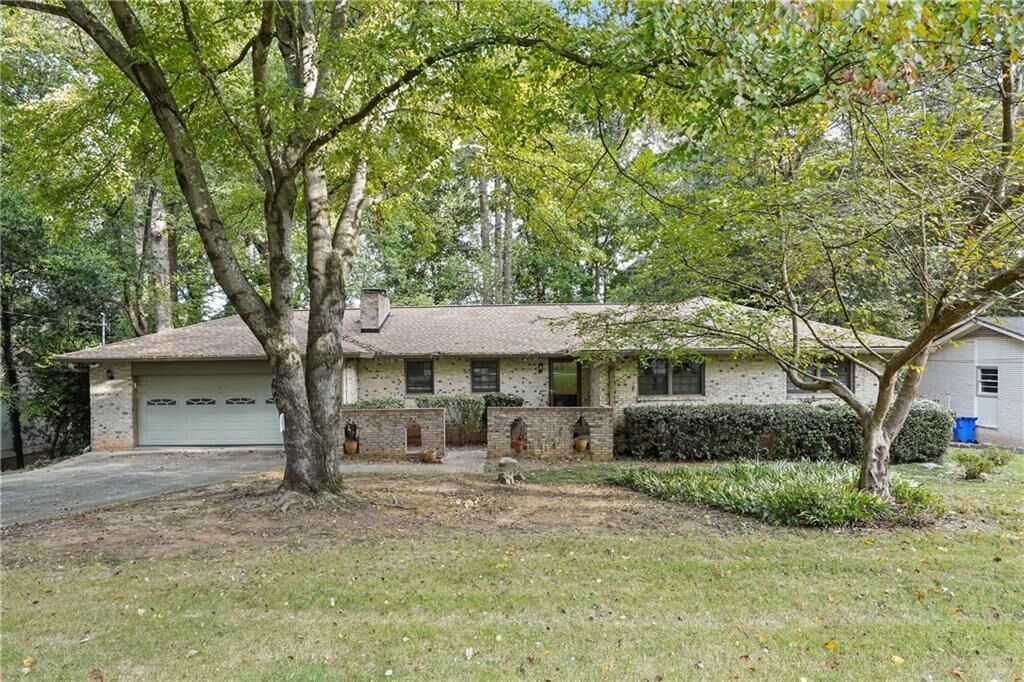 Property Photo: 3288 N Embry Circle GA 30341
