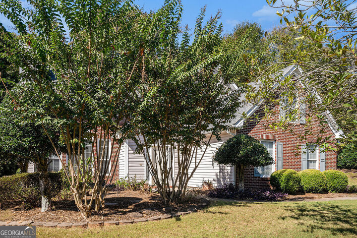 Property Photo:  733 Stonehaven Chase  GA 30253
