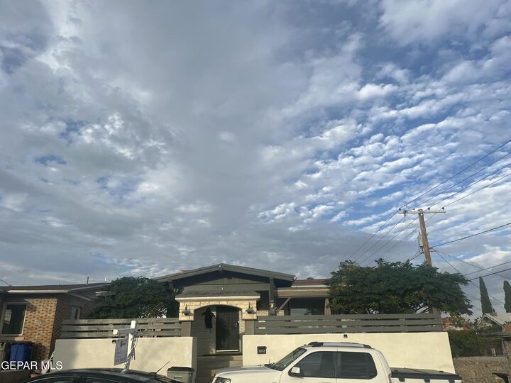 1012 Maple Street  El Paso TX 79903 photo