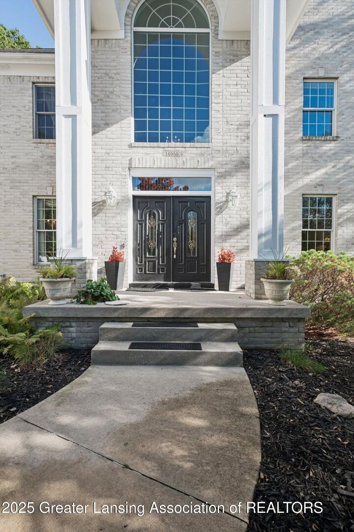 Property Photo: 16959 Kernwood Road MI 48823