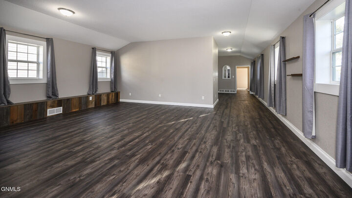 Property Photo: 421 S 15th Street ND 58504