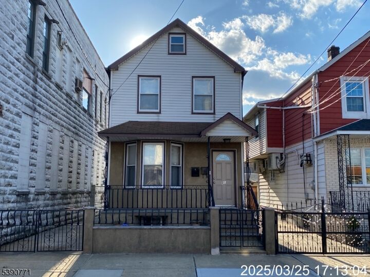 Property Photo:  81 Waydell St  NJ 07105