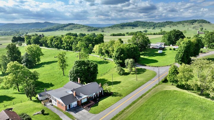 Property Photo: 4061 Fairview Rd WV 24901