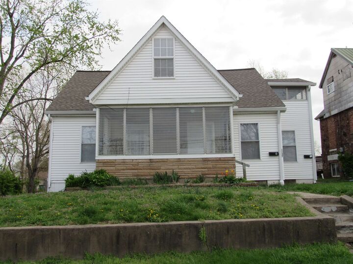 1137 Clay Street  Henderson KY 42420-4240 photo