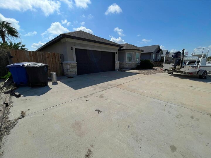 Property Photo: 14709 Dasmarinas Drive TX 78418