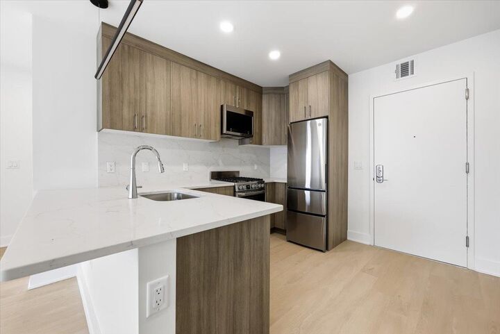 Property Photo: 303 Madison St 406 NJ 07030