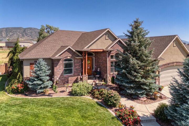 Property Photo: 63 W 2875 N Circle UT 84721