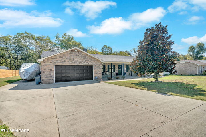 Property Photo: 709 Calvin St TN 37763