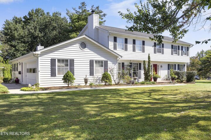 Property Photo: 1020 Crooked Springs Rd TN 37932