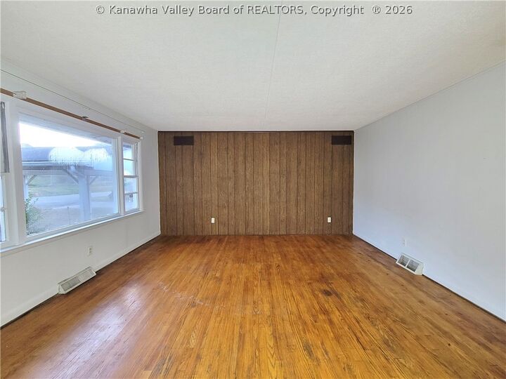 Property Photo:  233 Morris Avenue  WV 25162 