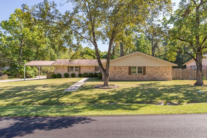 916 Circle Drive  Lufkin TX 75901 photo