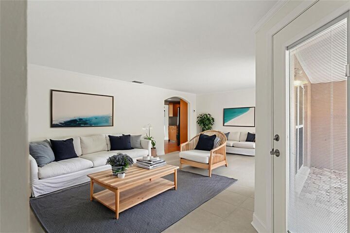 Property Photo:  505 Oakwood Boulevard  FL 34677 