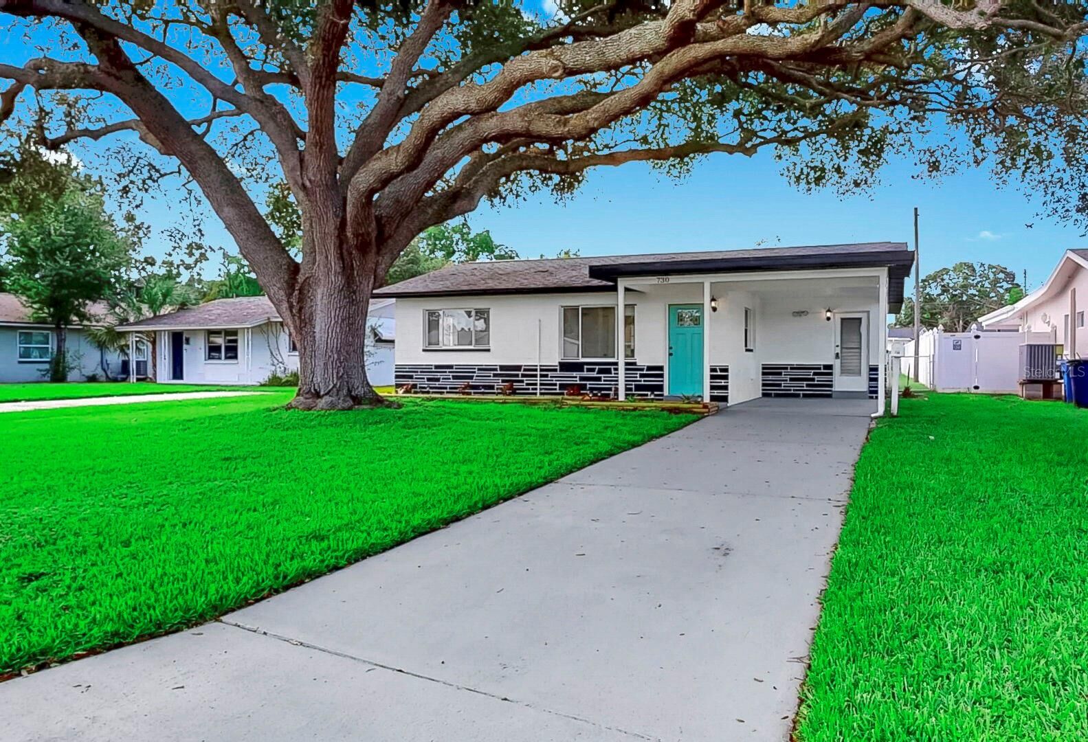 Property Photo:  730 Lynndale Street N  FL 33703 