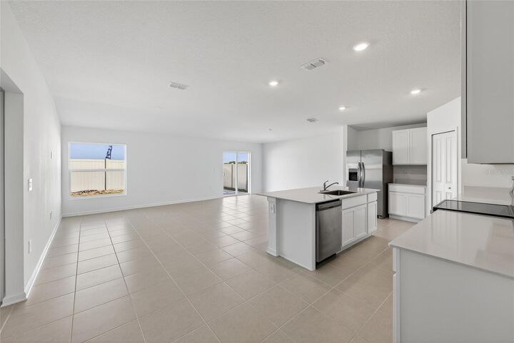 Property Photo:  2950 Pennachio Drive  FL 33853 