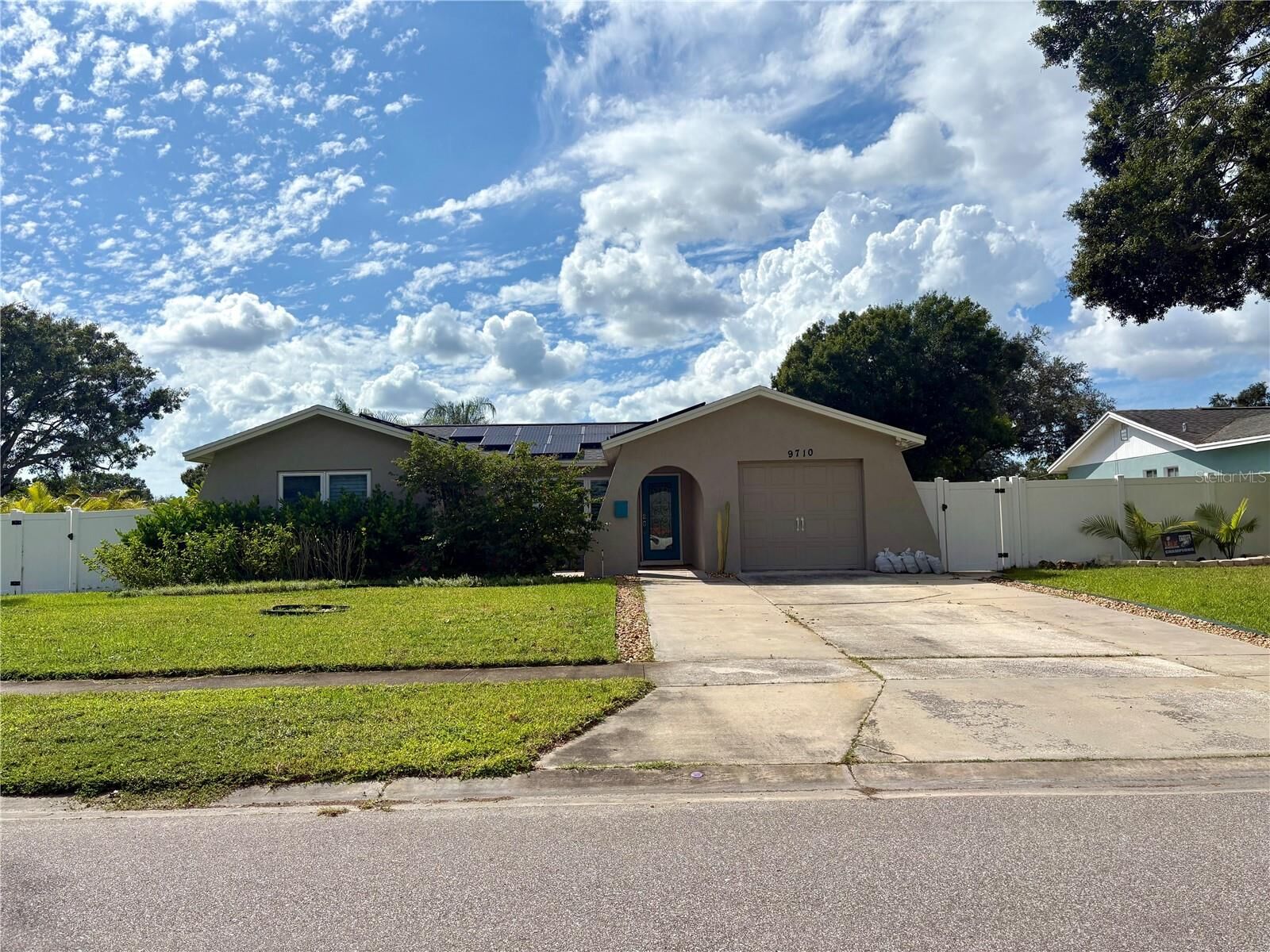 Property Photo: 9710 61st Way N FL 33782