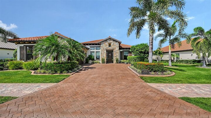 Property Photo: 16305 Castle Park Terrace FL 34202