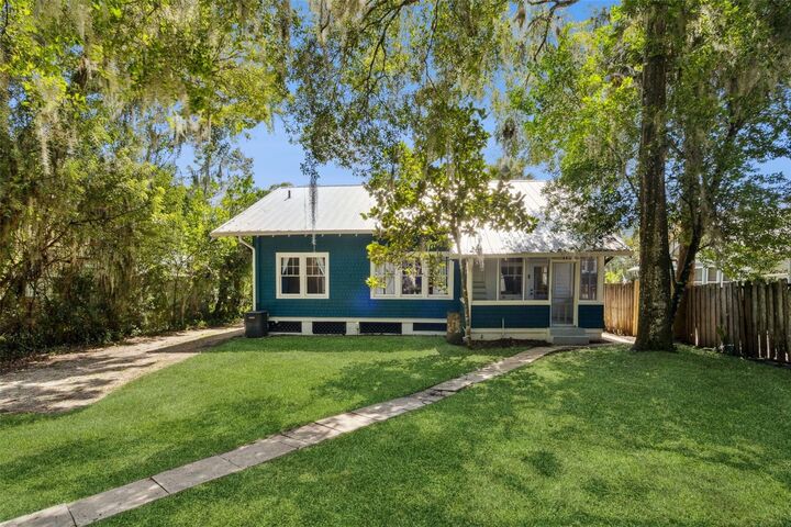 Property Photo: 125 W Voorhis Avenue FL 32720
