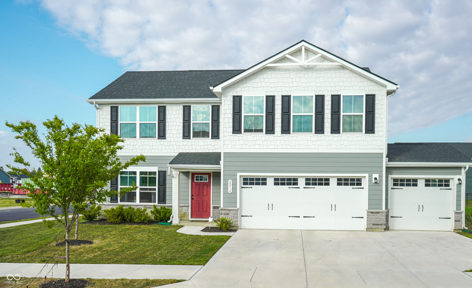 Property Photo: 2216 Holiday Creek Drive IN 46075