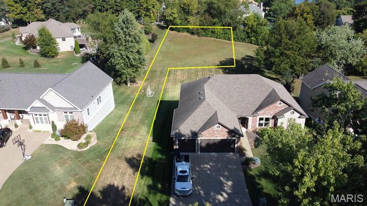 4362 Hineman Drive  St Charles MO 63301 photo