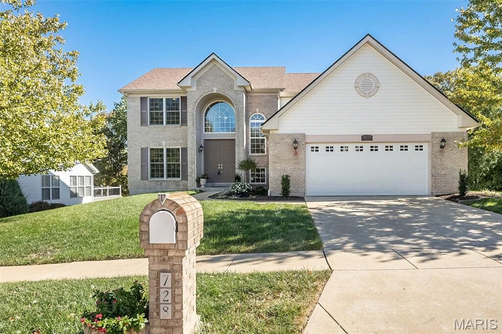 Property Photo:  728 Grandview Ridge Court  MO 63025