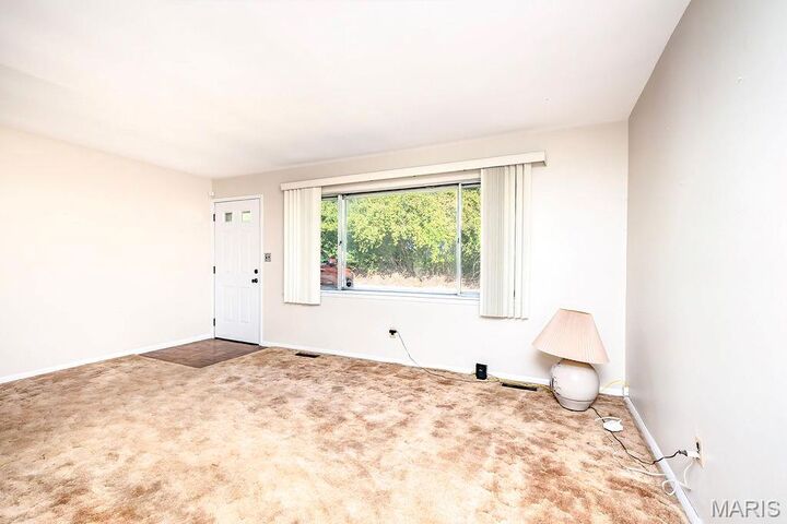 Property Photo: 18 Pleasant Valley Terrace MO 63010