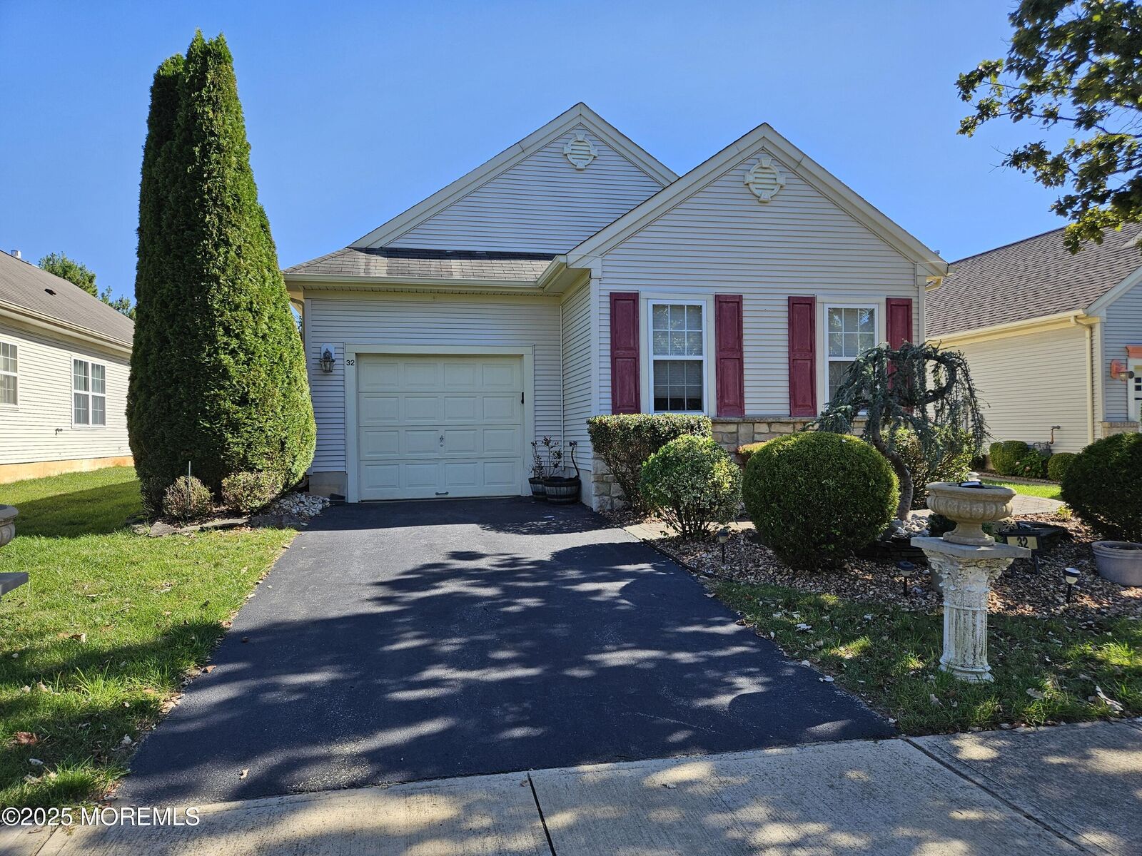 Property Photo: 32 Gabriella Circle NJ 08759