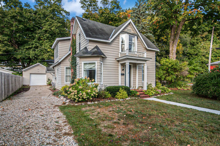 Property Photo:  319 Pine Street  MI 49010