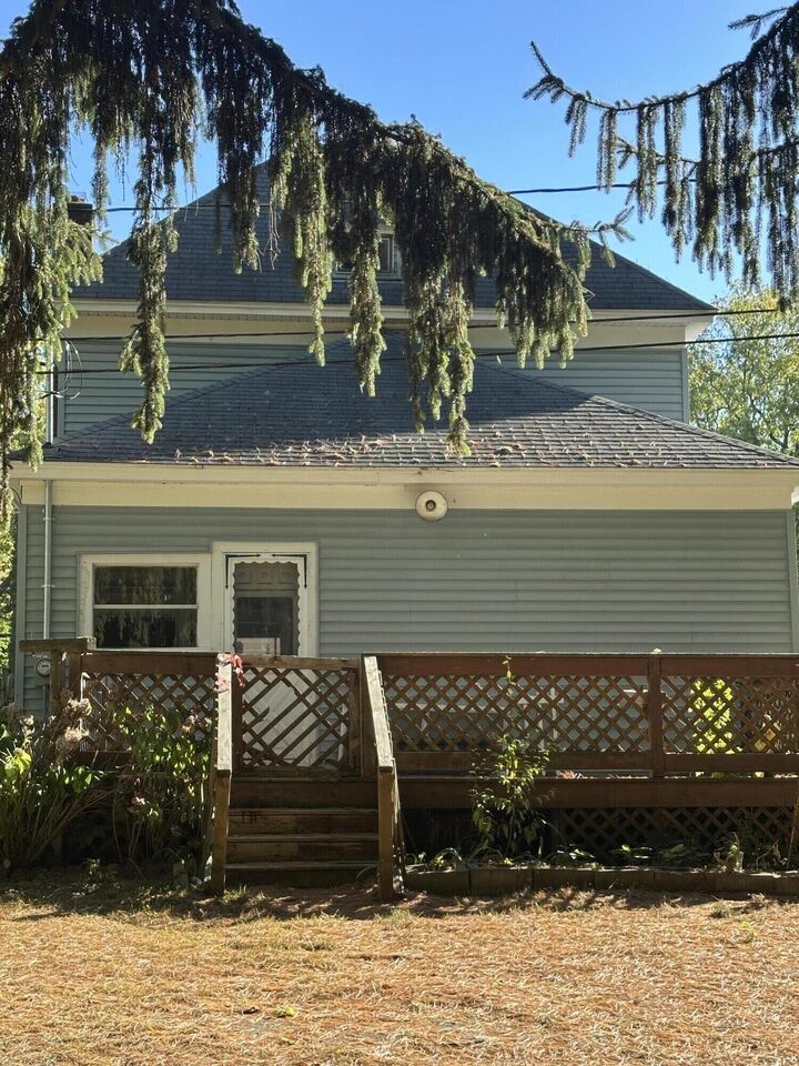 Property Photo:  513 S Water Street  MI 49420 