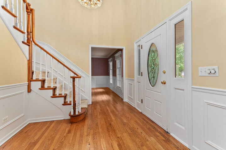 Property Photo: 1156 Mount Vernon Avenue IL 60045