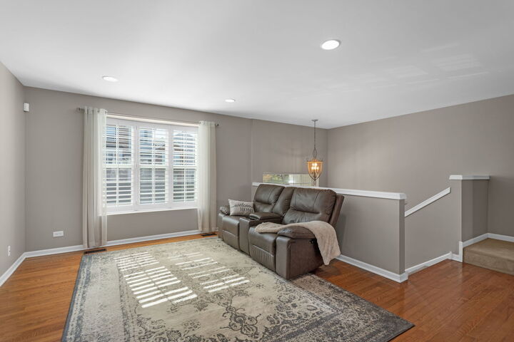 Property Photo: 3303 Redbud Drive IL 60046